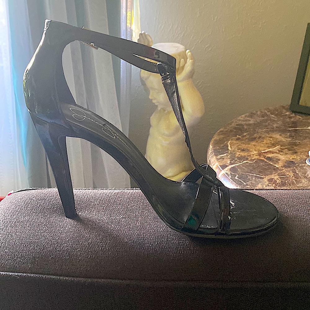 Jessica Simpson heels. Style: JS-Appleonia. Size: 8.5M. Lightly worn